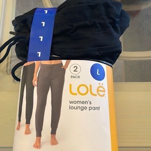 Two sets of 2 docent sizes M and L sell as a set of 2